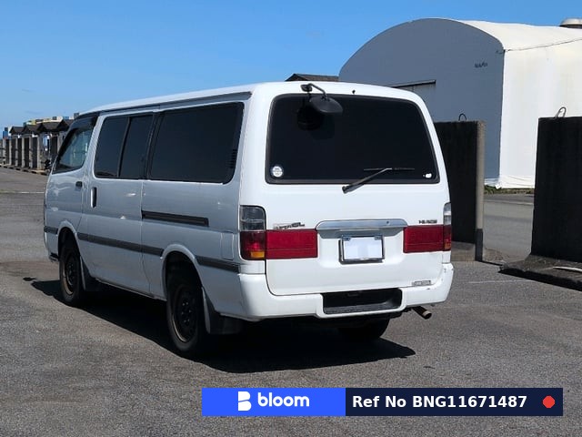 2004 Toyota Hiace VAN