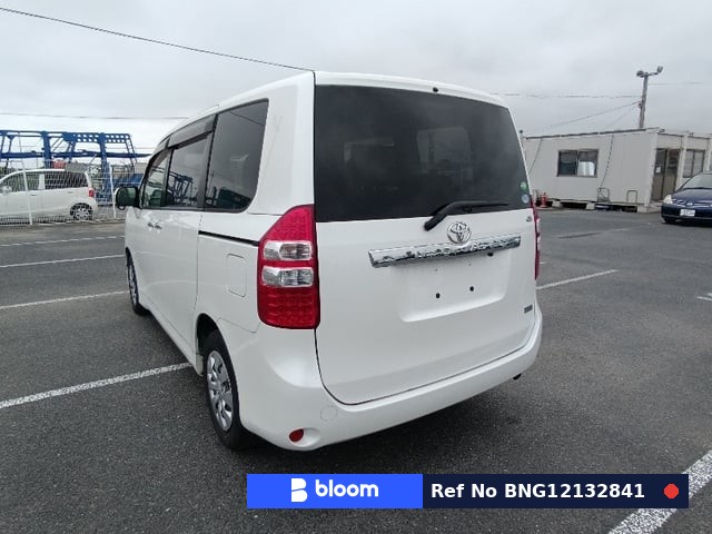 2012 Toyota Noah