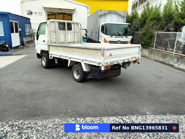 2001 Toyota Toyoace Truck
