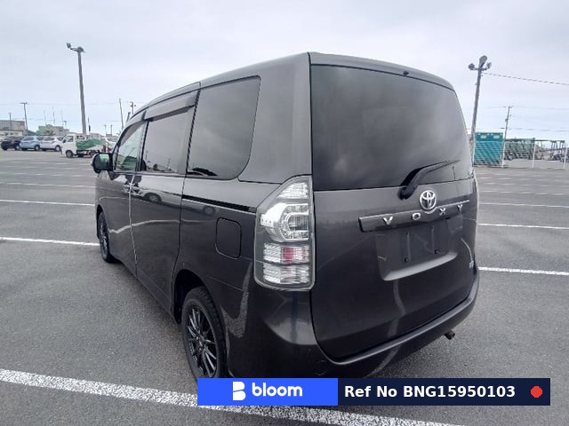 2011 Toyota Voxy