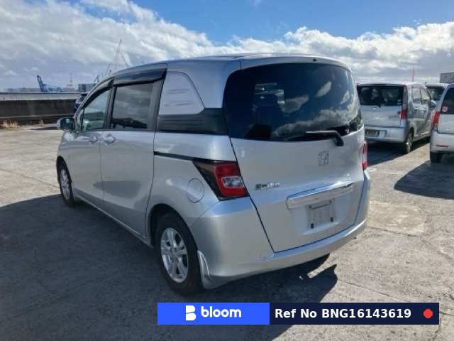 2011 Honda Freed Spike