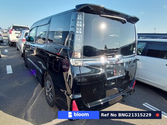 2017 Toyota Voxy