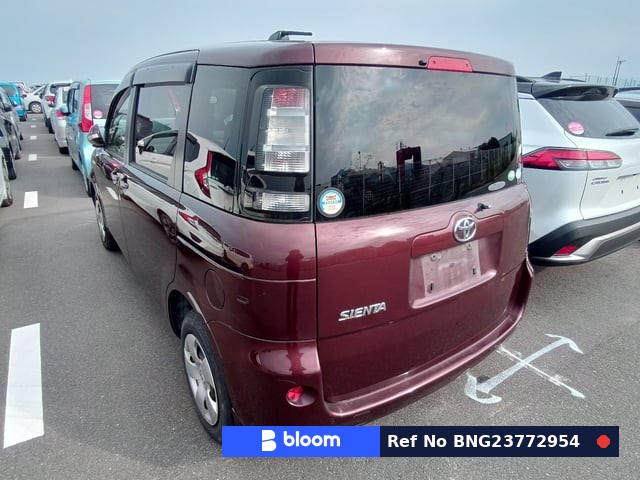 2013 Toyota Sienta