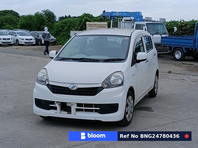 2015 Daihatsu Mira ES