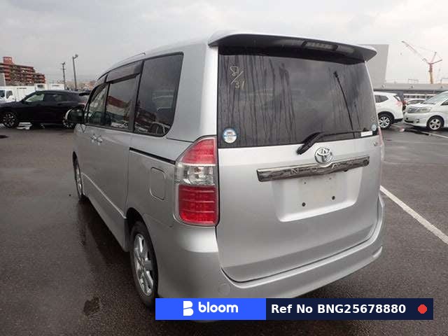 2009 Toyota Noah