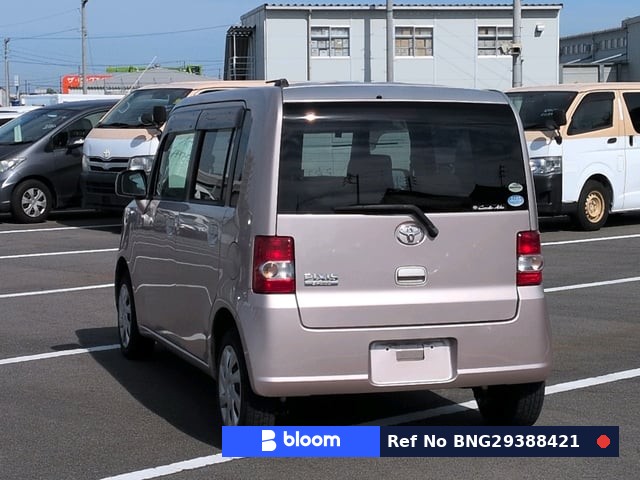 2011 Toyota Pixis Space