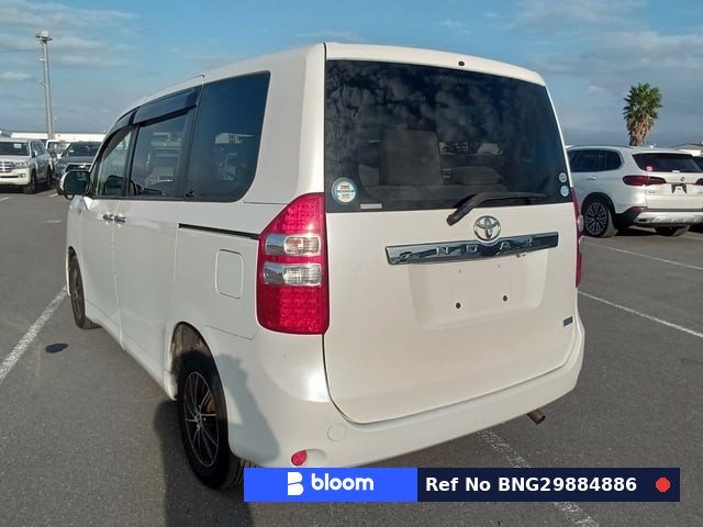 2012 Toyota Noah