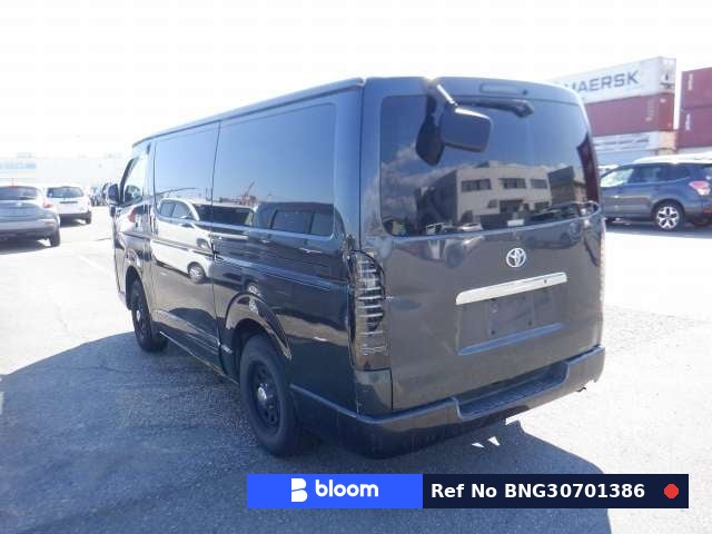 2005 Toyota Hiace VAN
