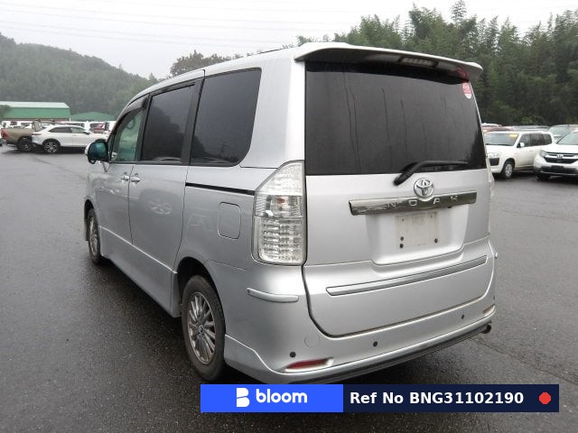 2007 Toyota Noah