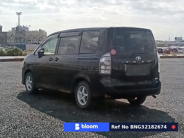 2011 Toyota Voxy