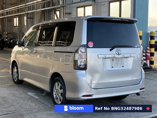 2007 Toyota Voxy