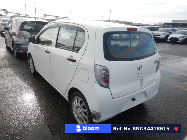 2017 Daihatsu Mira ES