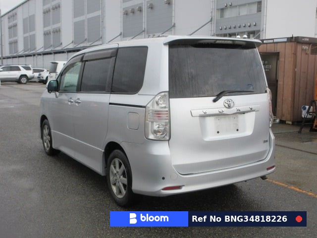 2008 Toyota Voxy