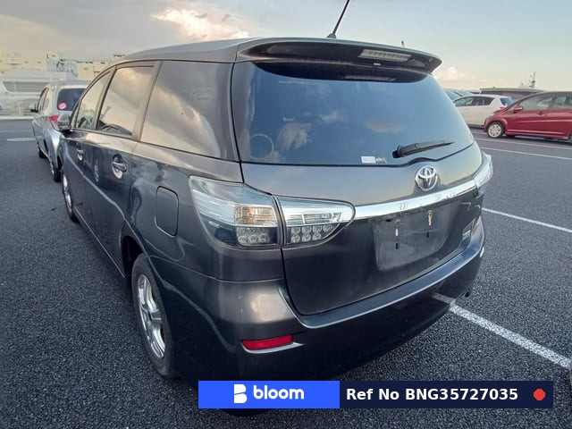 2013 Toyota Wish