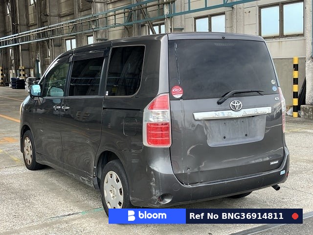 2009 Toyota Noah