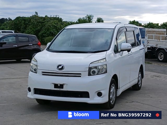 2008 Toyota Voxy