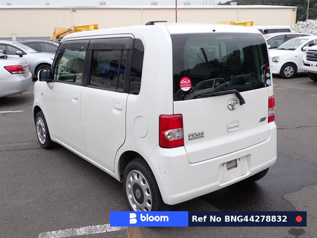 2013 Toyota Pixis Space