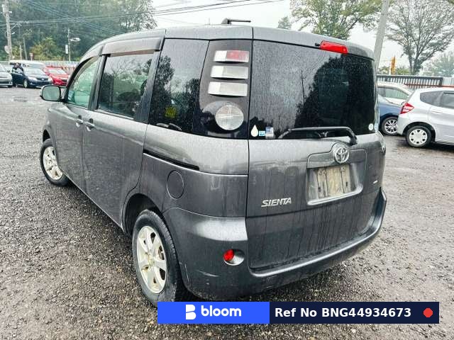 2010 Toyota Sienta