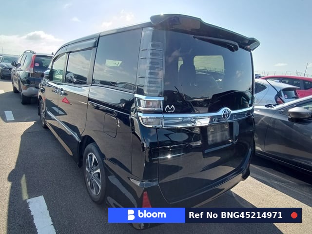 2018 Toyota Voxy