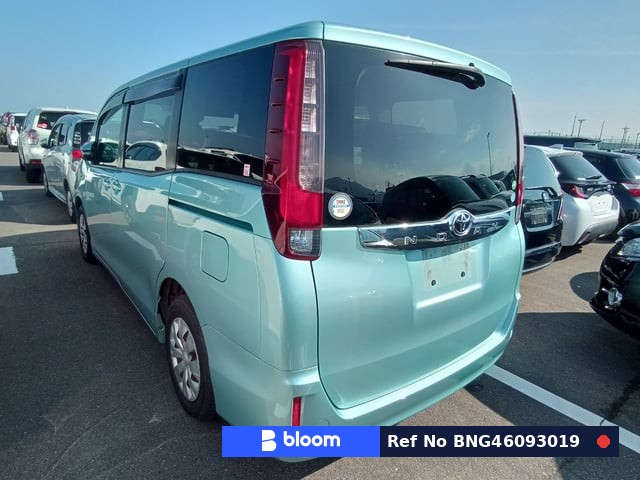 2014 Toyota Noah