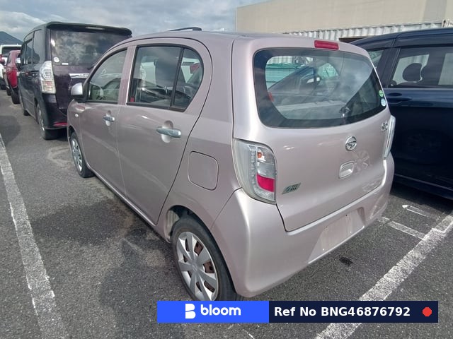 2013 Daihatsu Mira ES