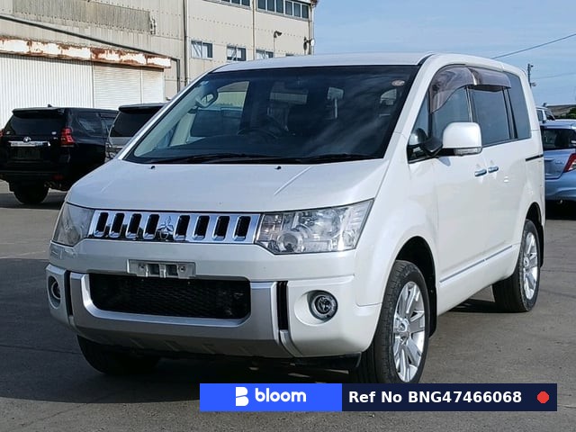 2013 Mitsubishi Delica D5