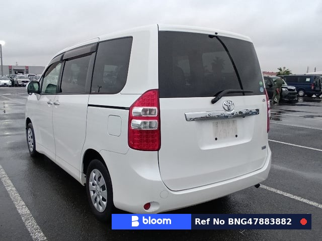 2012 Toyota Noah