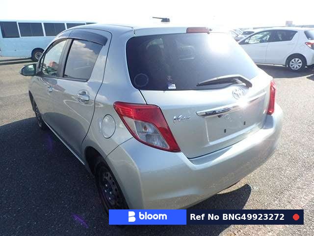 2011 Toyota Vitz