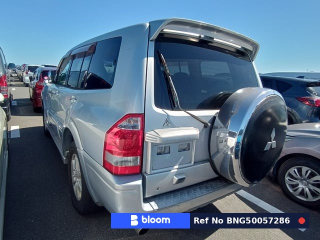 2005 Mitsubishi Pajero