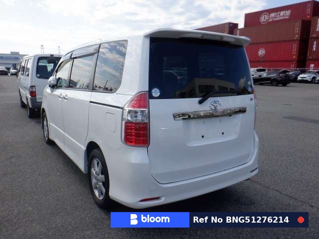 2010 Toyota Noah