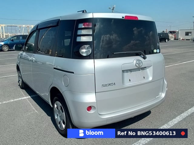 2010 Toyota Sienta
