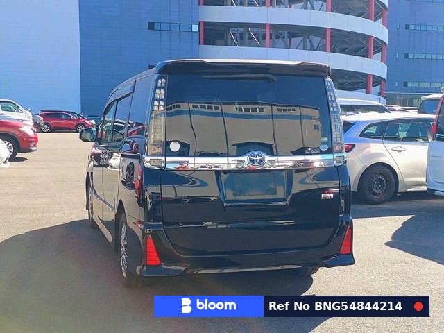 2016 Toyota Voxy