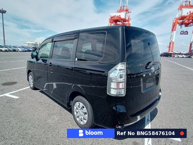 2012 Toyota Voxy