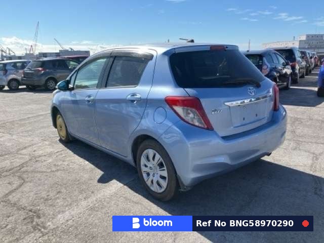 2011 Toyota Vitz