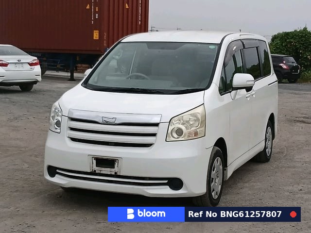 2009 Toyota Noah