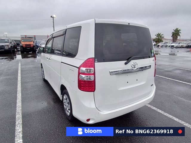2012 Toyota Noah