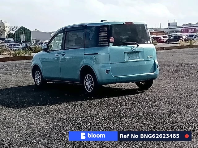 2005 Toyota Sienta