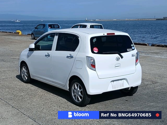 2017 Daihatsu Mira ES