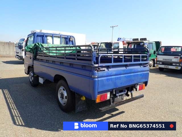2005 Isuzu ELF Truck