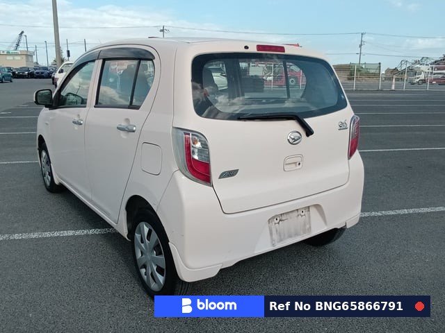 2011 Daihatsu Mira ES