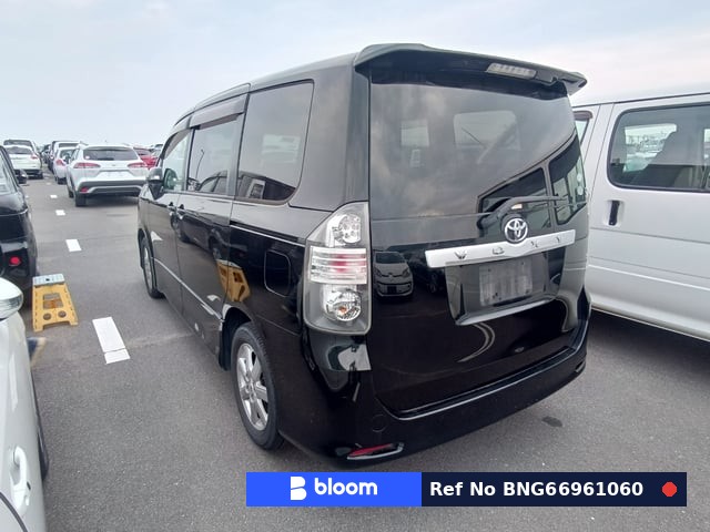2009 Toyota Voxy
