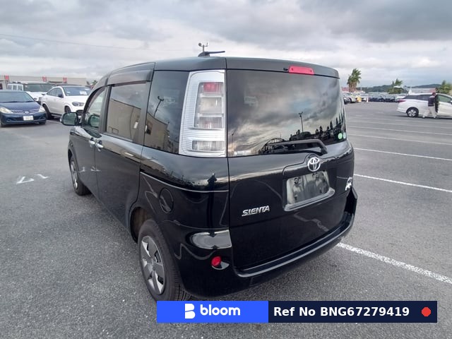 2012 Toyota Sienta