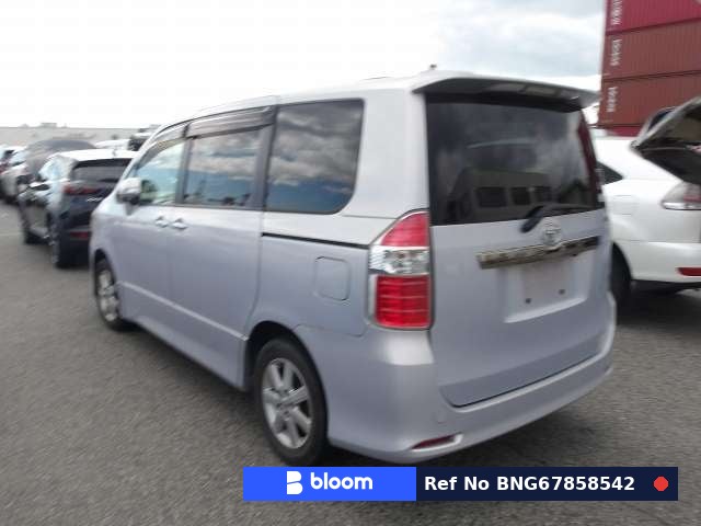 2009 Toyota Noah