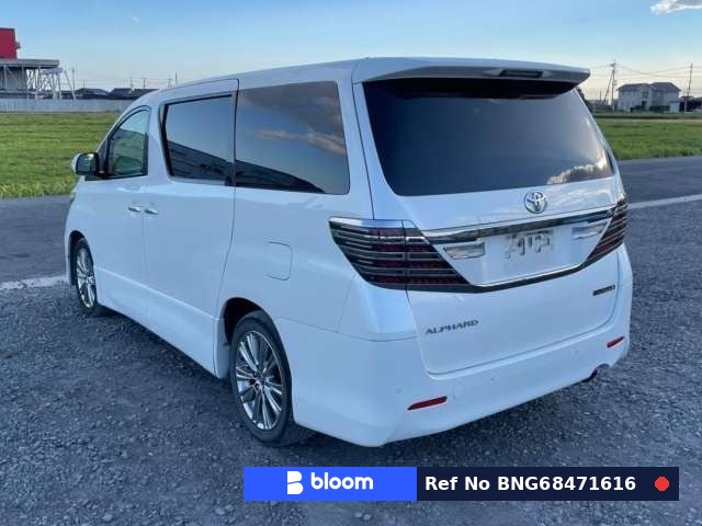 2013 Toyota Alphard
