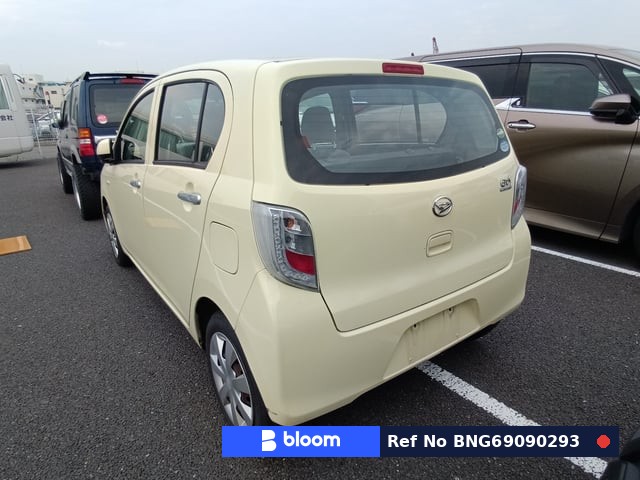 2016 Daihatsu Mira ES