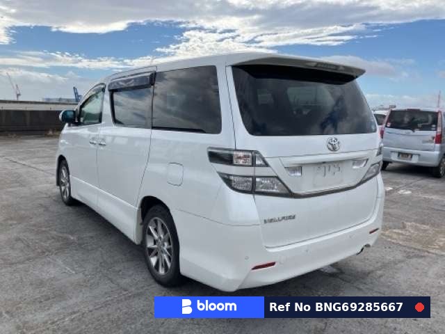2011 Toyota Vellfire