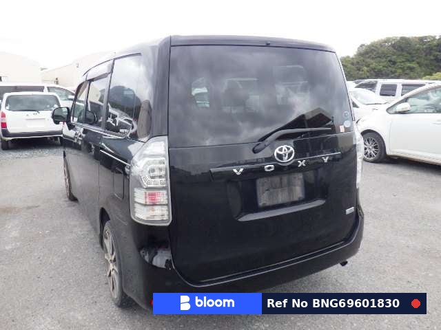 2010 Toyota Voxy