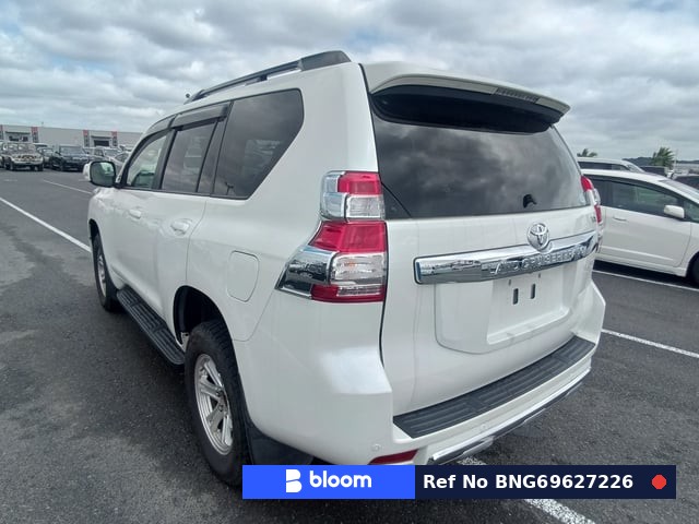 2017 Toyota Land Cruiser Prado