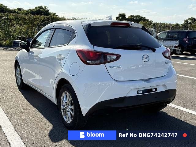 2017 Mazda Demio