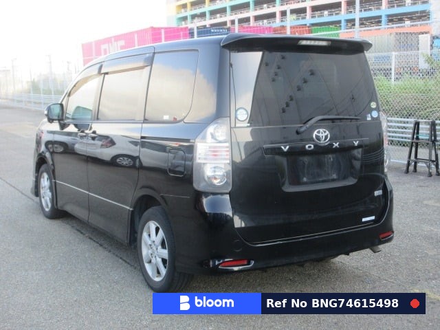 2007 Toyota Voxy